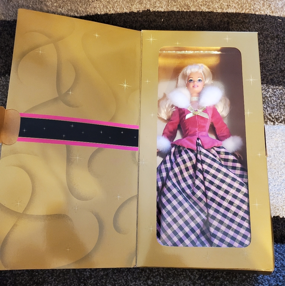 SOLD NWT WINTER RHAPSODY BLONDE BARBIE DOLL - Picture 5 of 7
